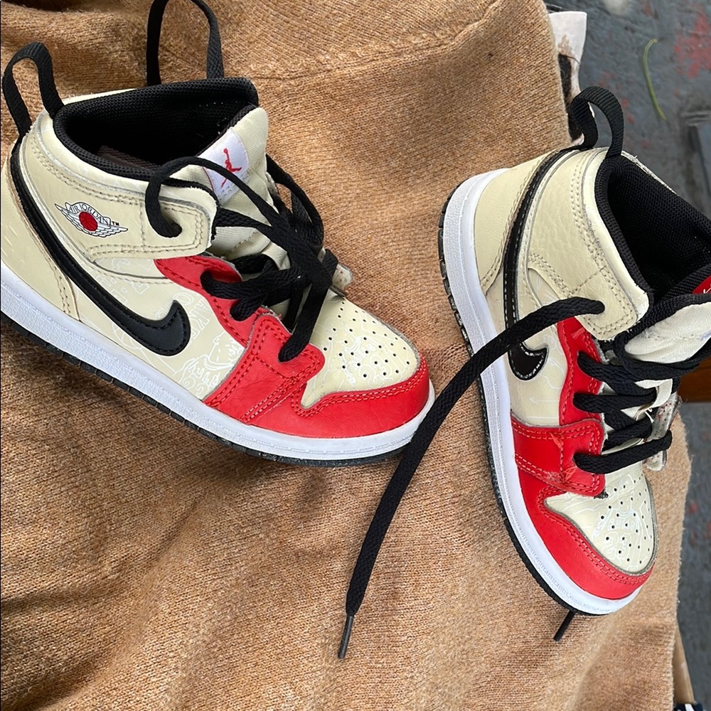 Nike Kids Red and Cream Sneakers